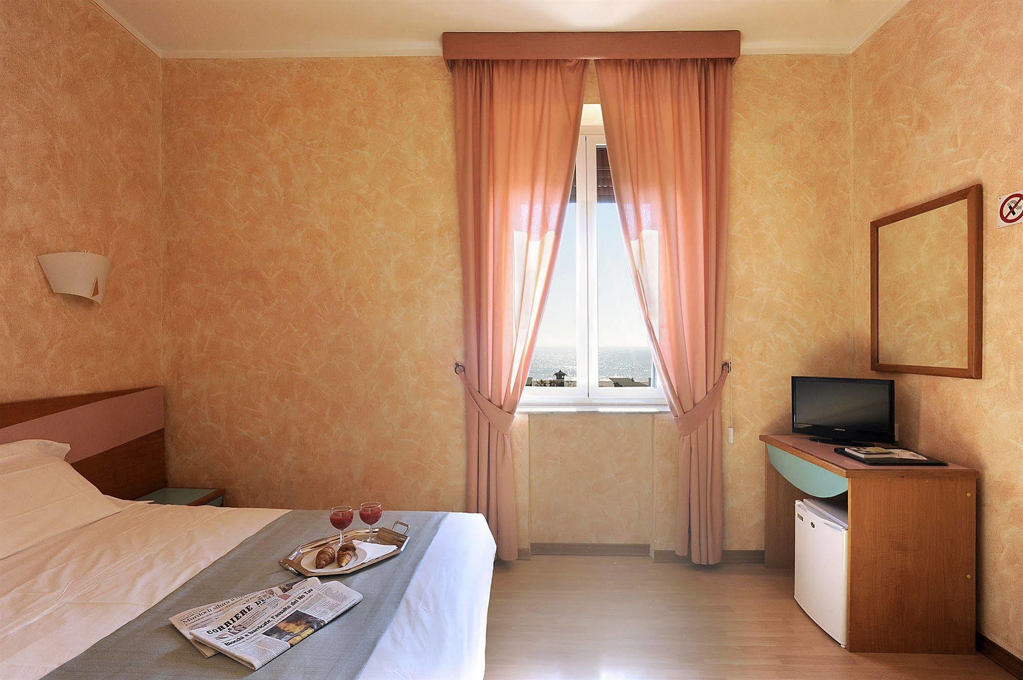 Hotel Bellavista Lido di Ostia Zewnętrze zdjęcie